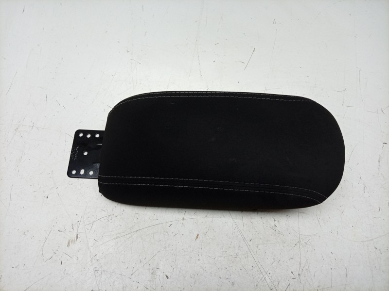 Recambio de apoyabrazos central para fiat tipo station wagon (356_, 357_) 1.3 d (356wxh1a) referencia OEM IAM  735701531 