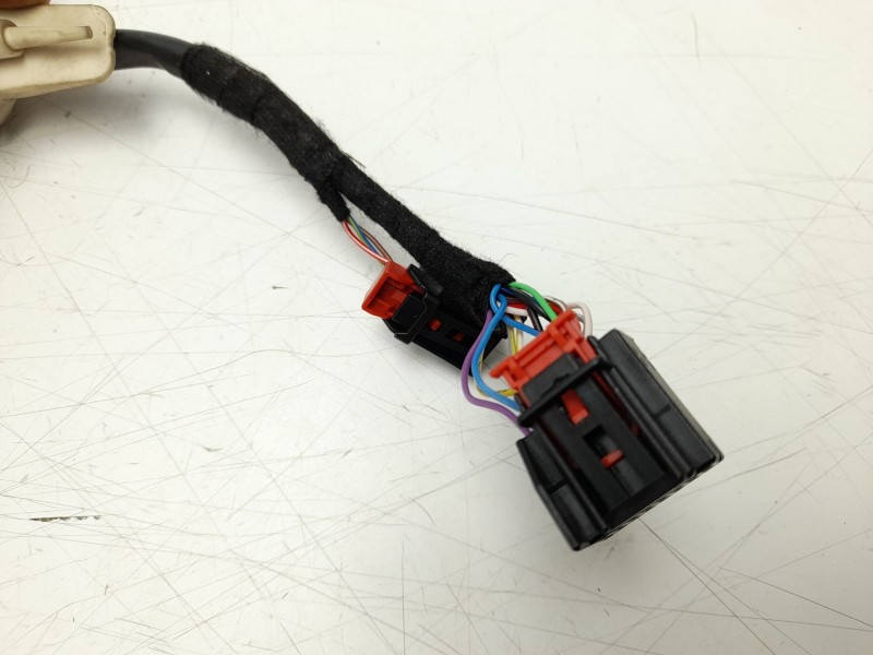 Recambio de retrovisor derecho para volkswagen golf viii (cd1, da1) 1.5 etsi referencia OEM IAM  5H1857508AG 2400494