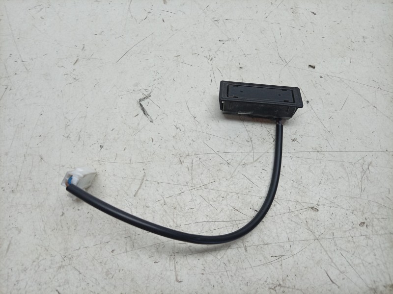 Recambio de maneta exterior maletero / porton para fiat tipo station wagon (356_, 357_) 1.3 d (356wxh1a) referencia OEM IAM  520