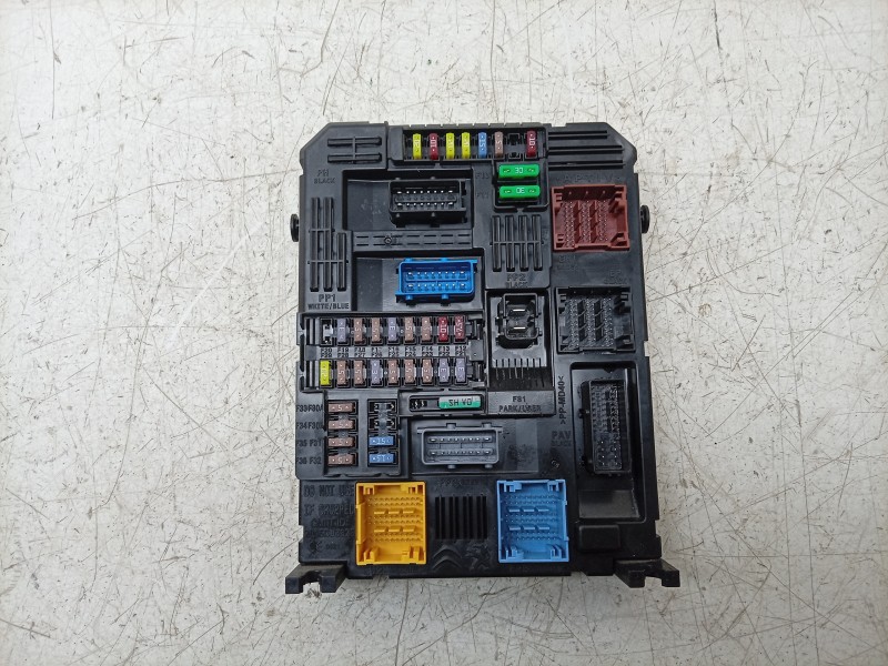 Recambio de caja reles / fusibles para citroën c3 aircross ii (2r_, 2c_) 1.5 bluehdi 110 referencia OEM IAM  9819851280 