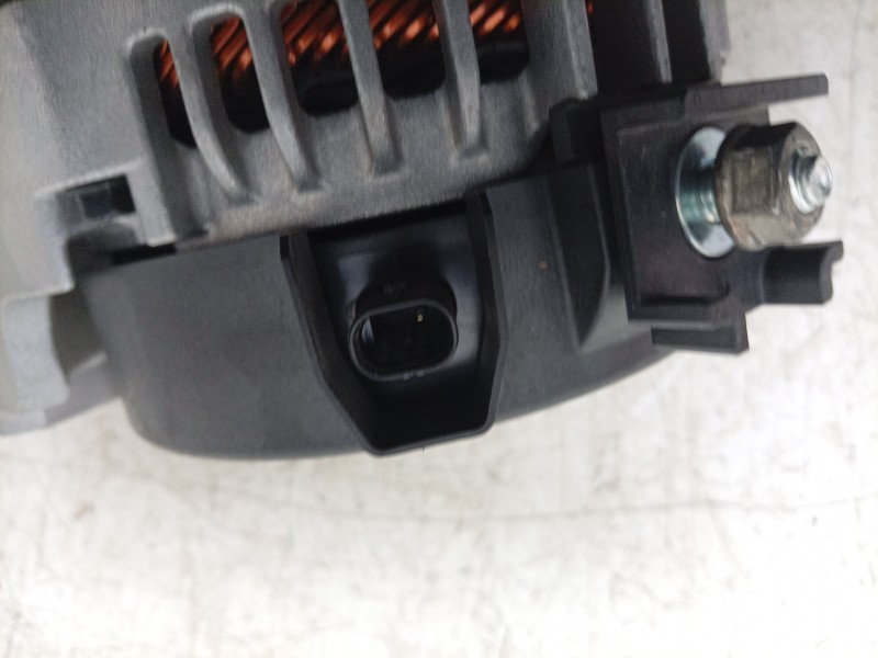 Recambio de alternador para bmw 2 gran coupe (f44) 218 d referencia OEM IAM 1042119870 8680374 ALF670A04HQ