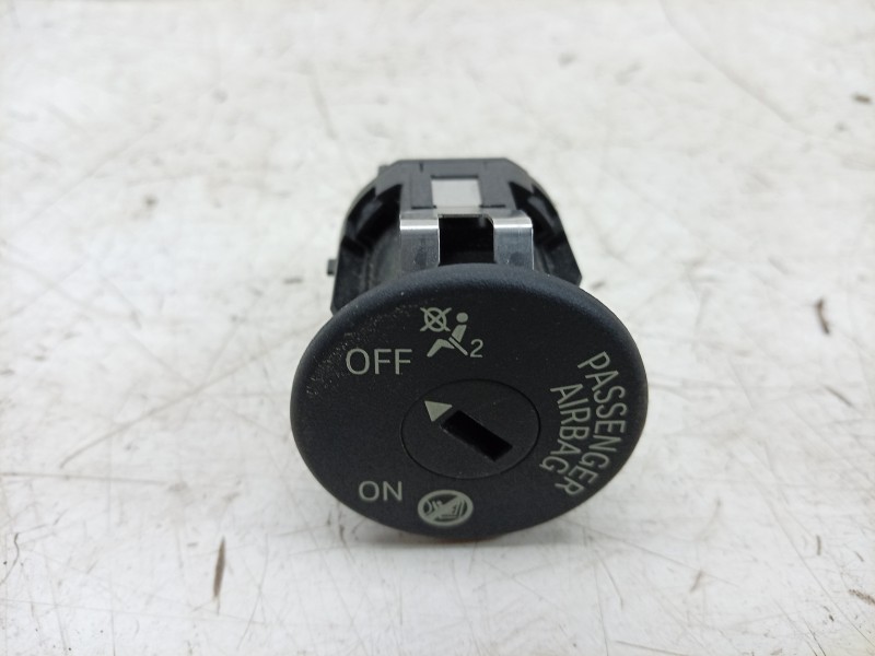 Recambio de interruptor para bmw 4 gran coupe (f36) 420 d referencia OEM IAM  61319326501 