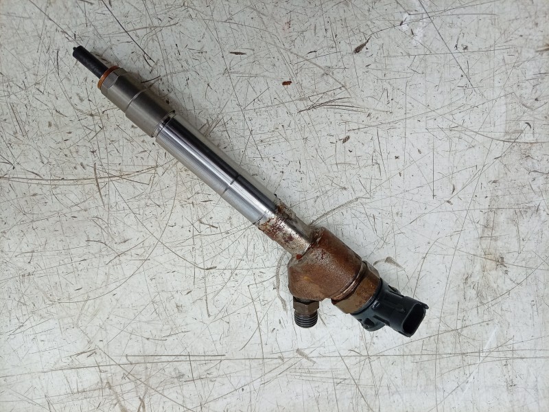 Recambio de inyector para ford focus iv (hn) 1.5 ecoblue referencia OEM IAM 0445110955 9828959880 