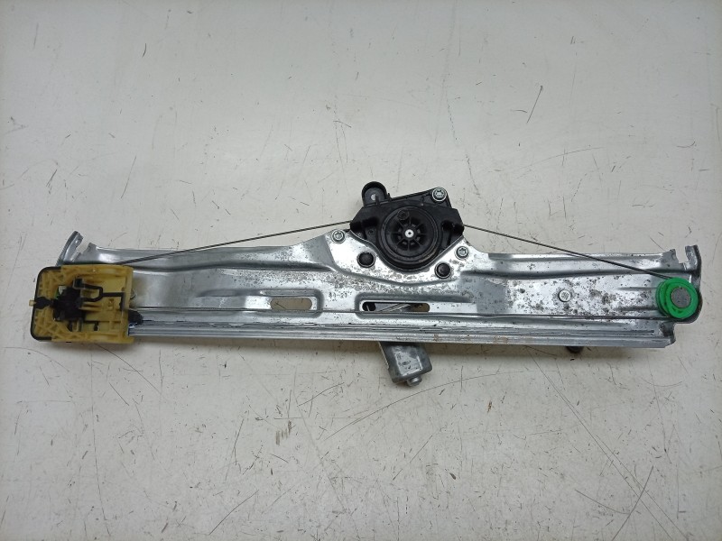 Recambio de elevalunas trasero derecho para fiat tipo station wagon (356_, 357_) 1.3 d (356wxh1a) referencia OEM IAM  52093914 