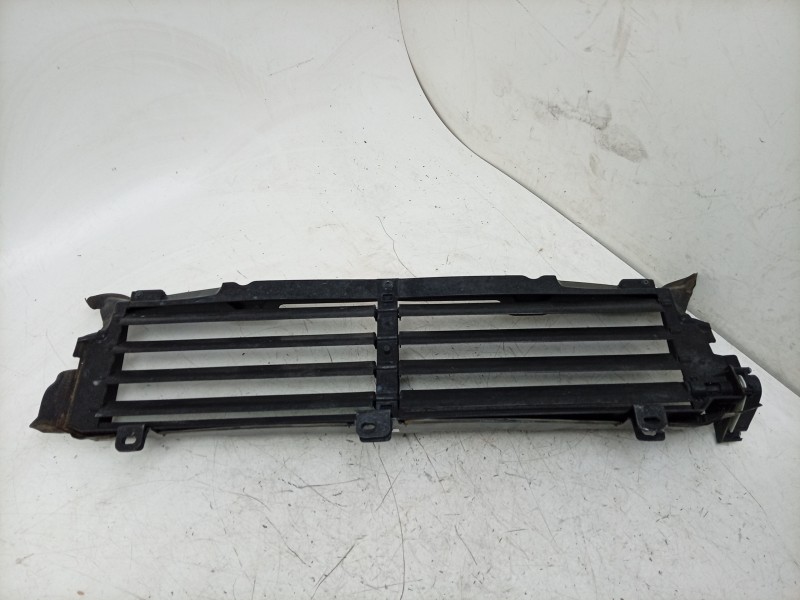 Recambio de canalizador de aire para land rover range rover evoque (l551) 2.0 d165 referencia OEM IAM  K8D28475A 