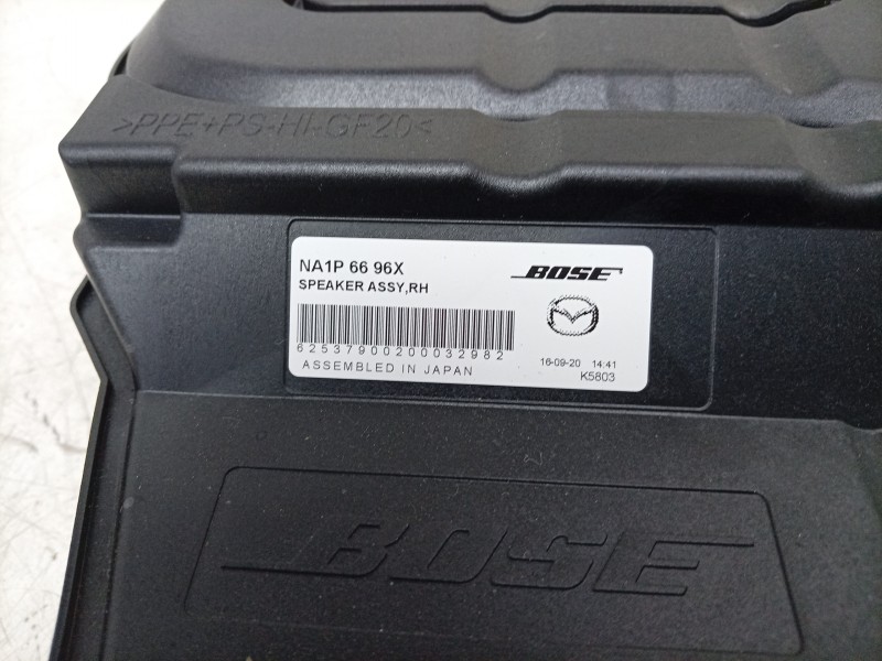 Recambio de subwoofer para abarth 124 spider 1.4 (348) referencia OEM IAM  NA1P6696X 