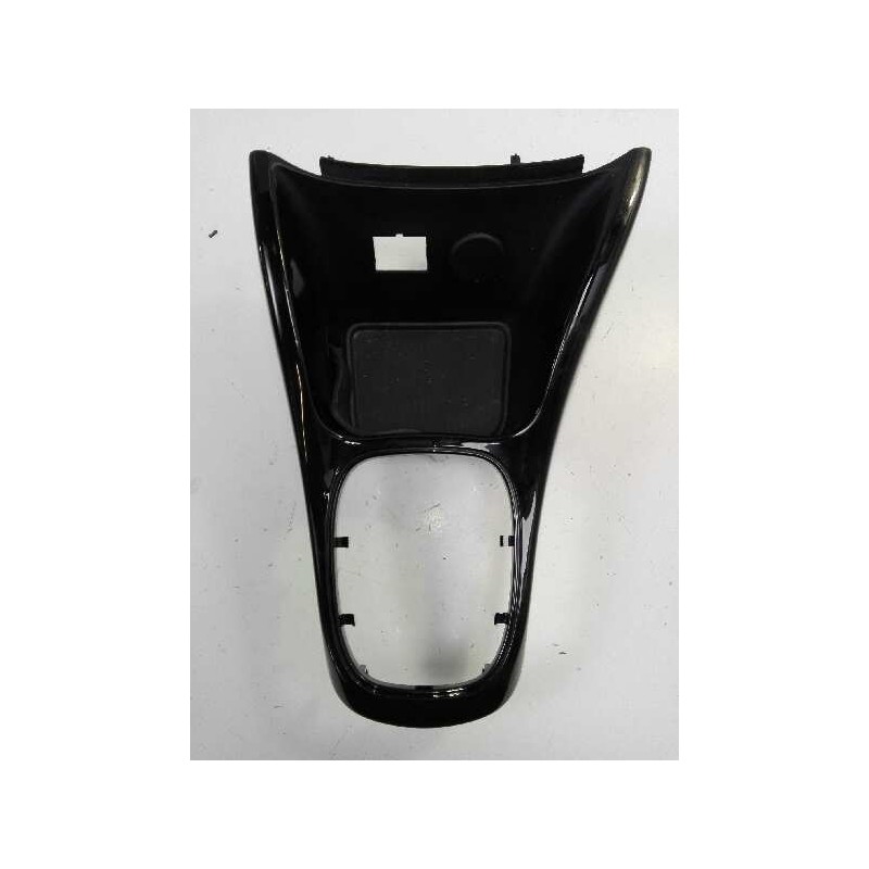 Recambio de moldura para opel adam 1.4 16v cat (a 14 xel / ldd / l2z) referencia OEM IAM 13352901LHD  
