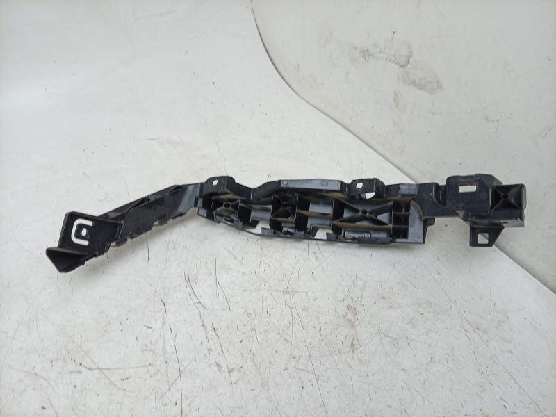 Recambio de soporte faro derecho para seat ateca (khp) style xm referencia OEM IAM  575807890A 