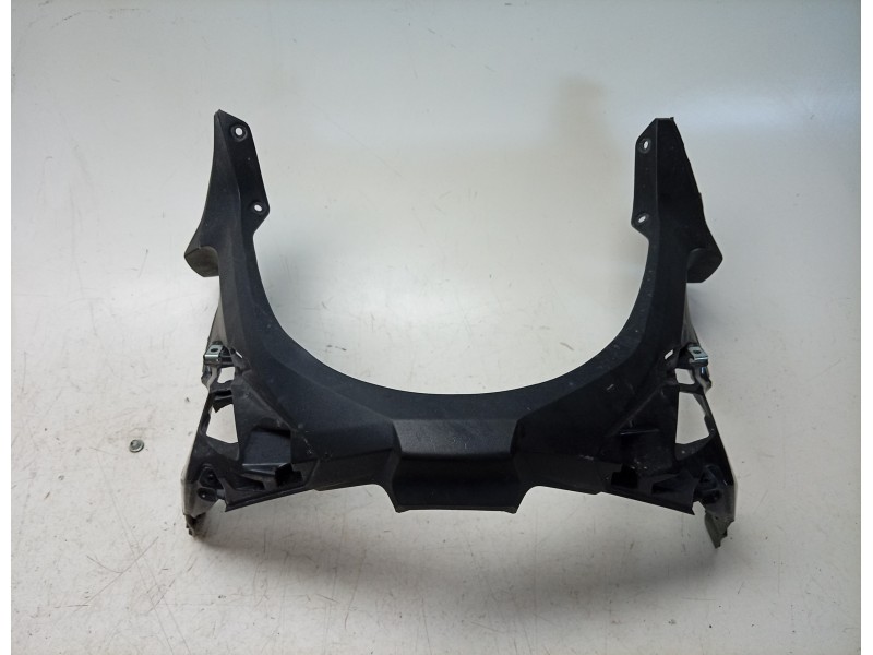 Recambio de moldura para honda adv adv 350 referencia OEM IAM  64510K2LD000 