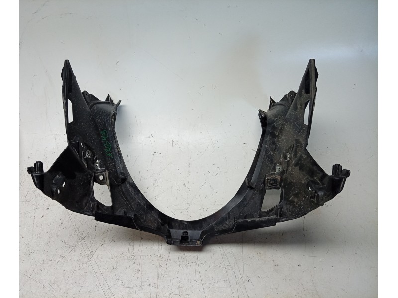 Recambio de moldura para honda adv adv 350 referencia OEM IAM  64510K2LD000 