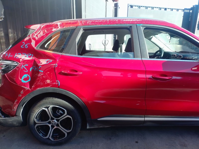 Recambio de puerta trasera derecha para mg zs 1.5 hybrid+ referencia OEM IAM   