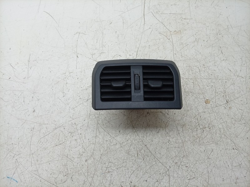 Recambio de rejilla aireadora para bmw 2 gran coupe (f44) 218 d referencia OEM IAM  6828272 