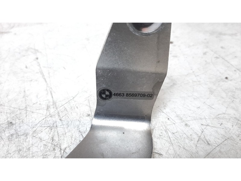 Recambio de portamaletas izquierdo para bmw f 850 gs f 850 adventure referencia OEM IAM 46638569709  