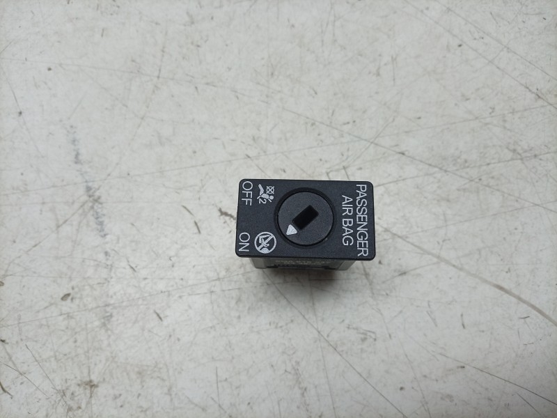 Recambio de interruptor para cupra formentor (km7, kmp) 1.5 tsi referencia OEM IAM  5Q0919237 