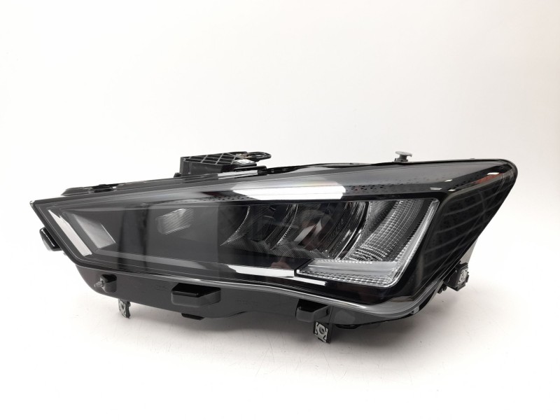 Recambio de faro izquierdo para seat leon sportstourer (kl8, kld) 1.5 etsi referencia OEM IAM  5FB941005H 