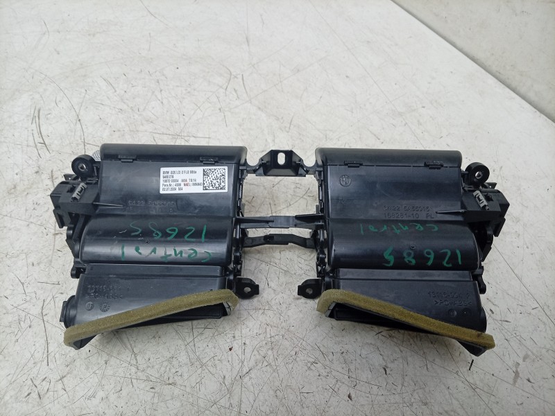 Recambio de aireador central para bmw 3 touring m3 competition xdrive referencia OEM IAM  5A8E279 
