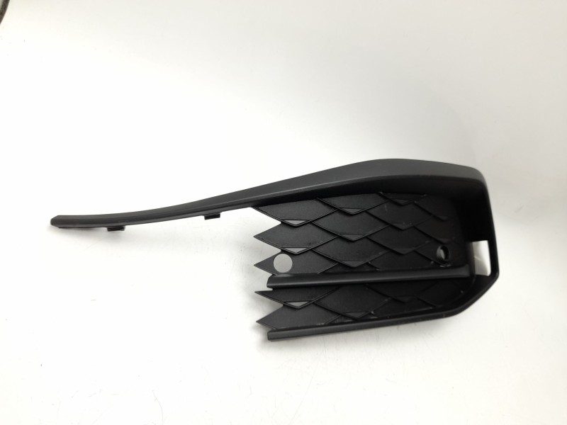 Recambio de rejilla paragolpes izquierda para seat leon sportstourer (kl8, kld) 1.5 etsi referencia OEM IAM  5FA853665A 