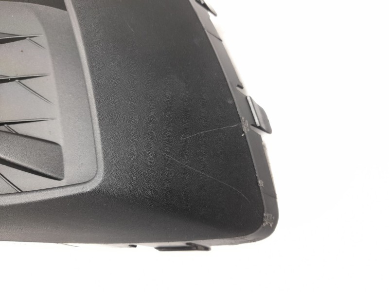 Recambio de rejilla paragolpes izquierda para seat leon sportstourer (kl8, kld) 1.5 etsi referencia OEM IAM  5FA853665A 