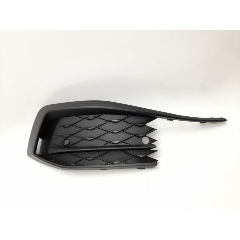 Recambio de rejilla paragolpes derecha para seat leon sportstourer (kl8, kld) 1.5 etsi referencia OEM IAM  5FA853666A 
