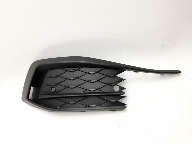 Recambio de rejilla paragolpes derecha para seat leon sportstourer (kl8, kld) 1.5 etsi referencia OEM IAM  5FA853666A 