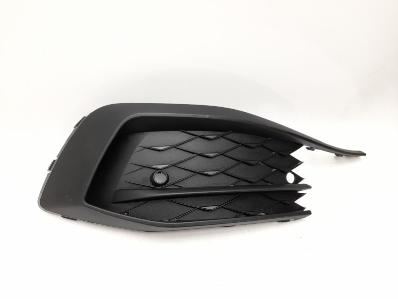 Recambio de rejilla paragolpes derecha para seat leon sportstourer (kl8, kld) 1.5 etsi referencia OEM IAM  5FA853666A 