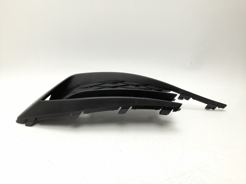 Recambio de rejilla paragolpes derecha para seat leon sportstourer (kl8, kld) 1.5 etsi referencia OEM IAM  5FA853666A 