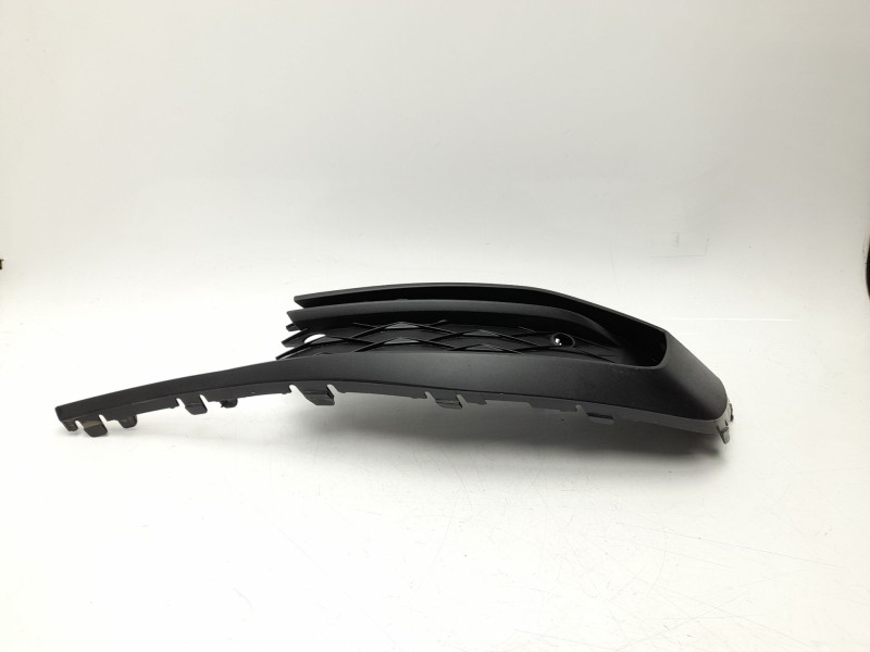 Recambio de rejilla paragolpes derecha para seat leon sportstourer (kl8, kld) 1.5 etsi referencia OEM IAM  5FA853666A 