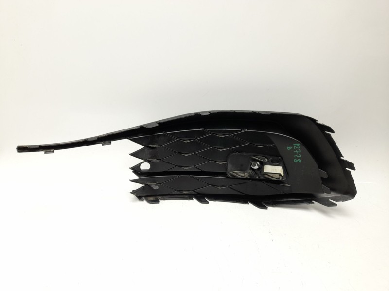 Recambio de rejilla paragolpes derecha para seat leon sportstourer (kl8, kld) 1.5 etsi referencia OEM IAM  5FA853666A 