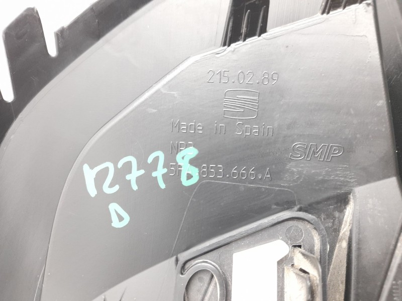 Recambio de rejilla paragolpes derecha para seat leon sportstourer (kl8, kld) 1.5 etsi referencia OEM IAM  5FA853666A 