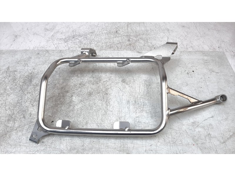 Recambio de portamaletas derecho para bmw f 850 gs f 850 adventure referencia OEM IAM 46638569710  