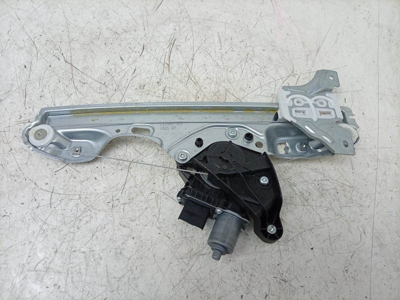 Recambio de elevalunas trasero derecho para nissan qashqai iii (j12) 1.5 vc-t referencia OEM IAM  82700HN20A 