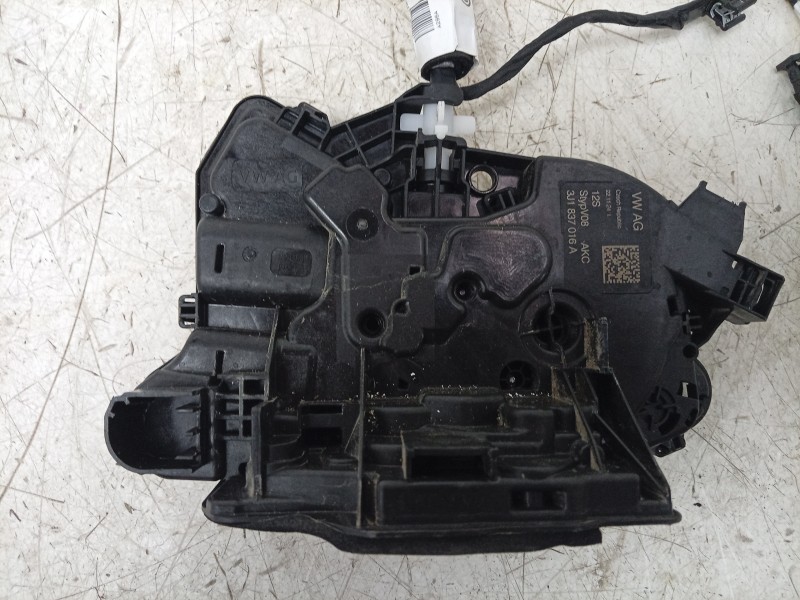 Recambio de cerradura puerta delantera derecha para volkswagen t-roc (a11, d11) 1.5 tsi referencia OEM IAM  3J1837016A DLF001037