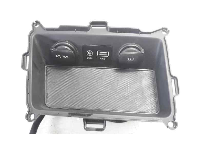 Recambio de guantera para kia ceed 1.6 crdi cat referencia OEM IAM 84615J7010  