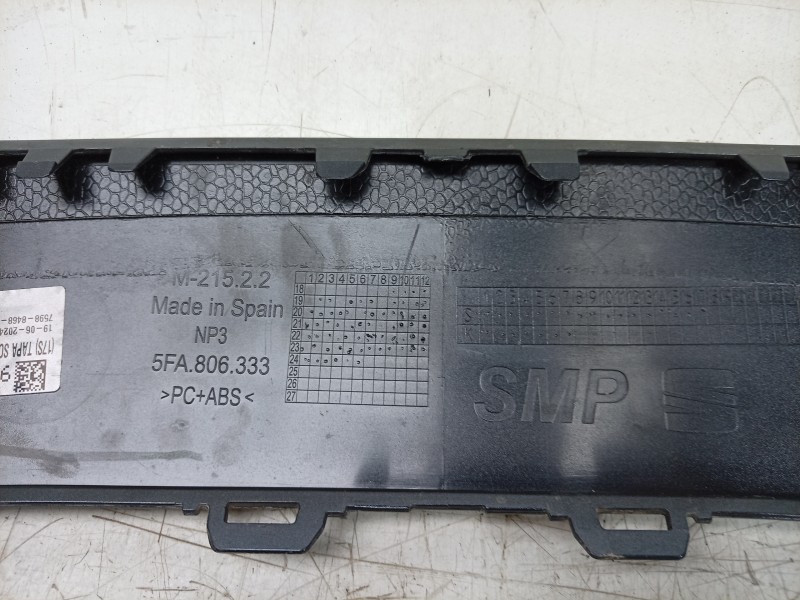 Recambio de moldura para seat leon sportstourer (kl8, kld) 1.5 etsi referencia OEM IAM  5FA806333 