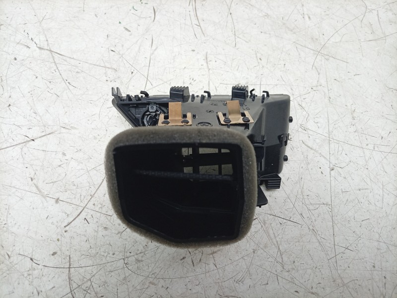 Recambio de aireador derecho para bmw 3 touring m3 competition xdrive referencia OEM IAM  5A8E2A9 