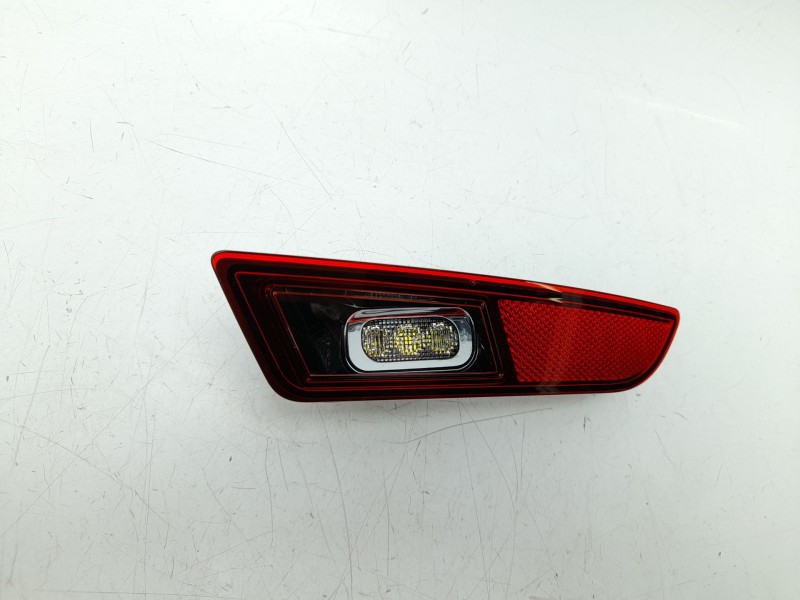 Recambio de piloto trasero derecho paragolpes para renault 5 e-tech 150 referencia OEM IAM  265407415R 