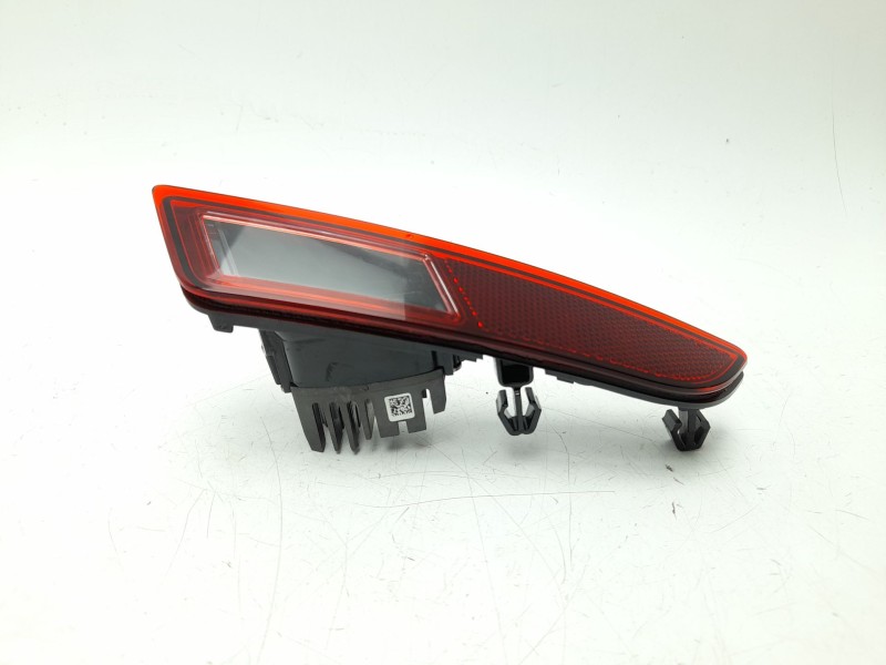 Recambio de piloto trasero derecho paragolpes para renault 5 e-tech 150 referencia OEM IAM  265407415R 