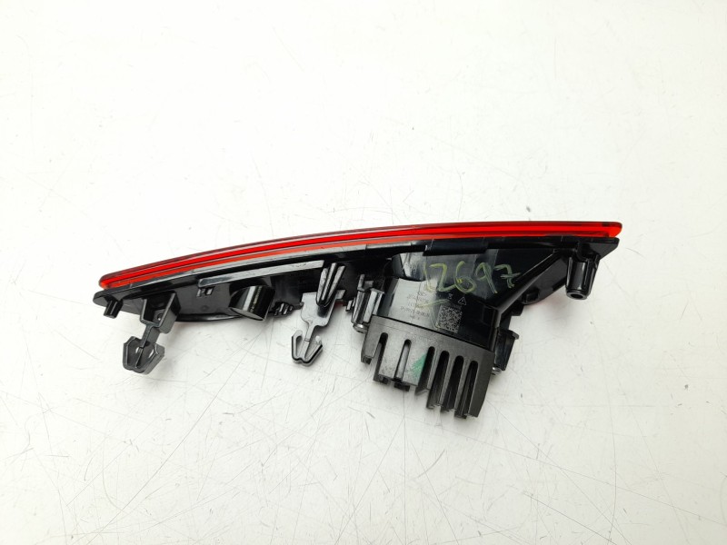 Recambio de piloto trasero derecho paragolpes para renault 5 e-tech 150 referencia OEM IAM  265407415R 