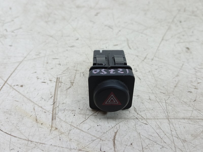 Recambio de warning para opel crossland referencia OEM IAM  YP00033477 