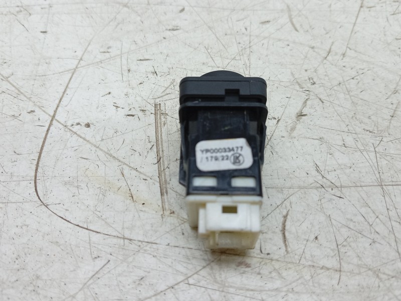 Recambio de warning para opel crossland referencia OEM IAM  YP00033477 