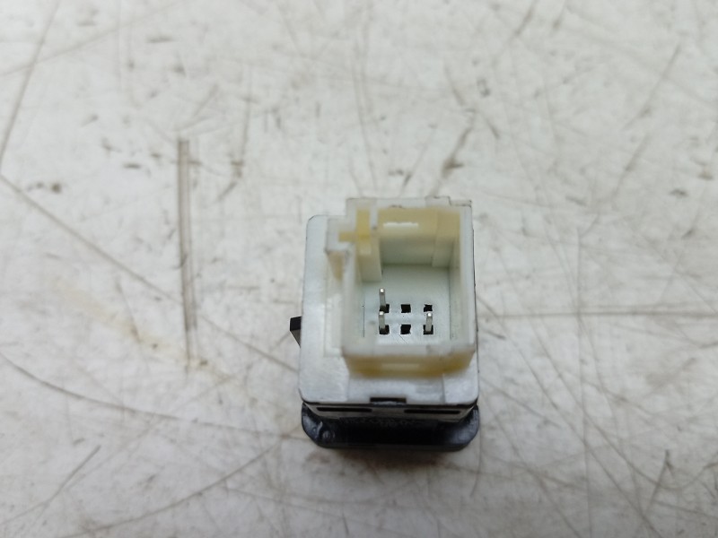 Recambio de warning para opel crossland referencia OEM IAM  YP00033477 
