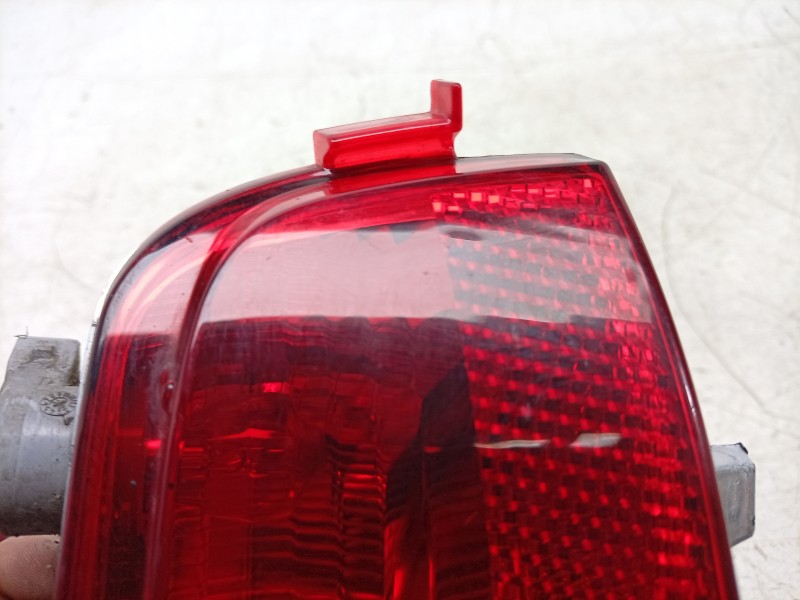 Recambio de faro antiniebla trasero izquierdo para dacia sandero iii 1.0 tce 90 eco-g referencia OEM IAM  265855178R 103F0859138