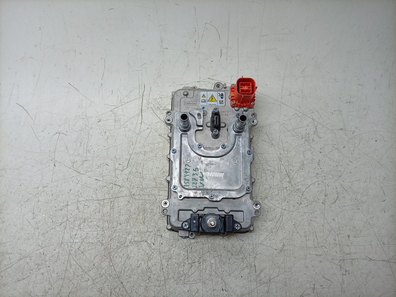 Recambio de inversor para volkswagen caravelle t7 2.5 ehybrid referencia OEM IAM  PZ3114B227BC 