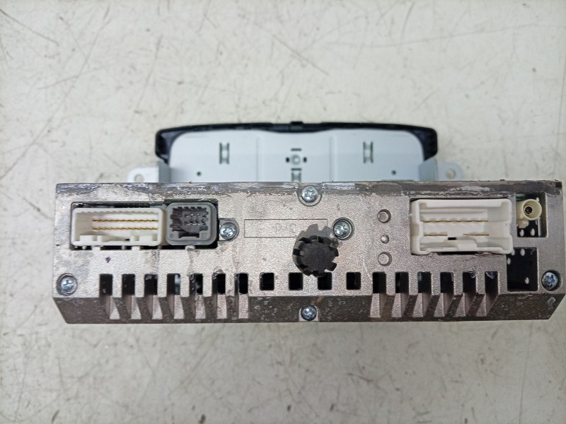 Recambio de sistema audio / radio cd para dacia duster (hm_) 1.2 tce 125 (hmma) referencia OEM IAM  28115812R 