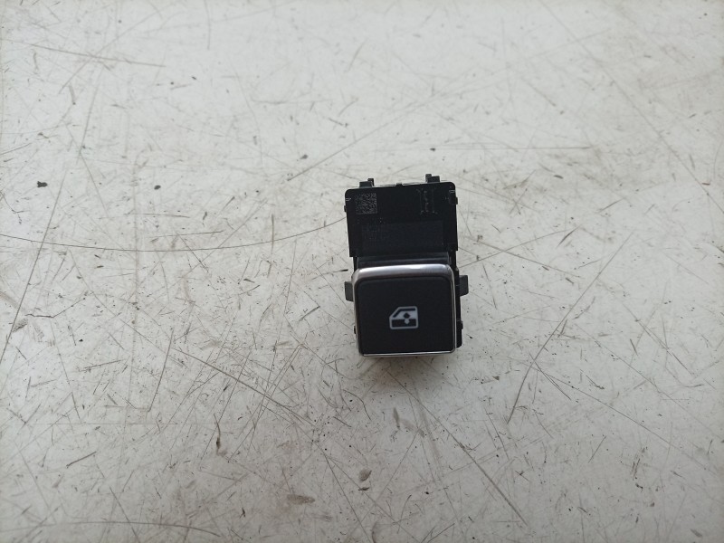 Recambio de mando elevalunas trasero derecho para nissan qashqai iii (j12) 1.5 vc-t referencia OEM IAM  254116RA1A 