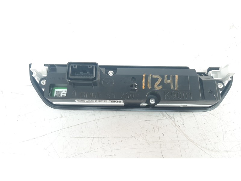 Recambio de pantalla multifuncion para mazda 3 berlina (bp) referencia OEM IAM BDEL55260D  