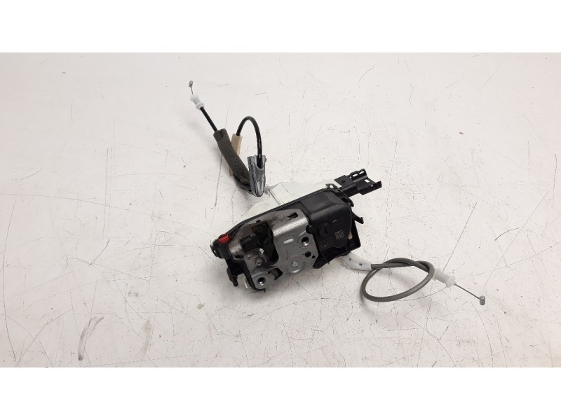 Recambio de cerradura puerta trasera izquierda para citroen c4 cactus 1.6 blue-hdi fap referencia OEM IAM 9819038980  