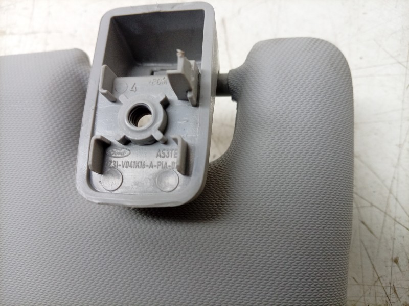Recambio de parasol derecho para volkswagen caravelle t7 2.5 ehybrid referencia OEM IAM  PZ31V041K16A 