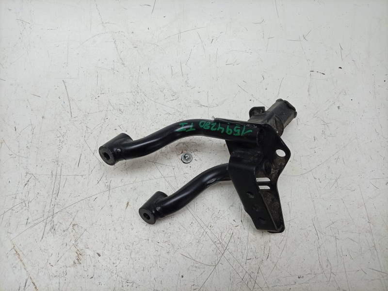 Recambio de estribo lateral para suzuki v-strom 650 referencia OEM IAM  4382028K00YAP 