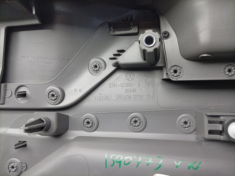 Recambio de moldura puerta delantera derecha para volkswagen caravelle t7 2.5 ehybrid referencia OEM IAM  S741V23890A 